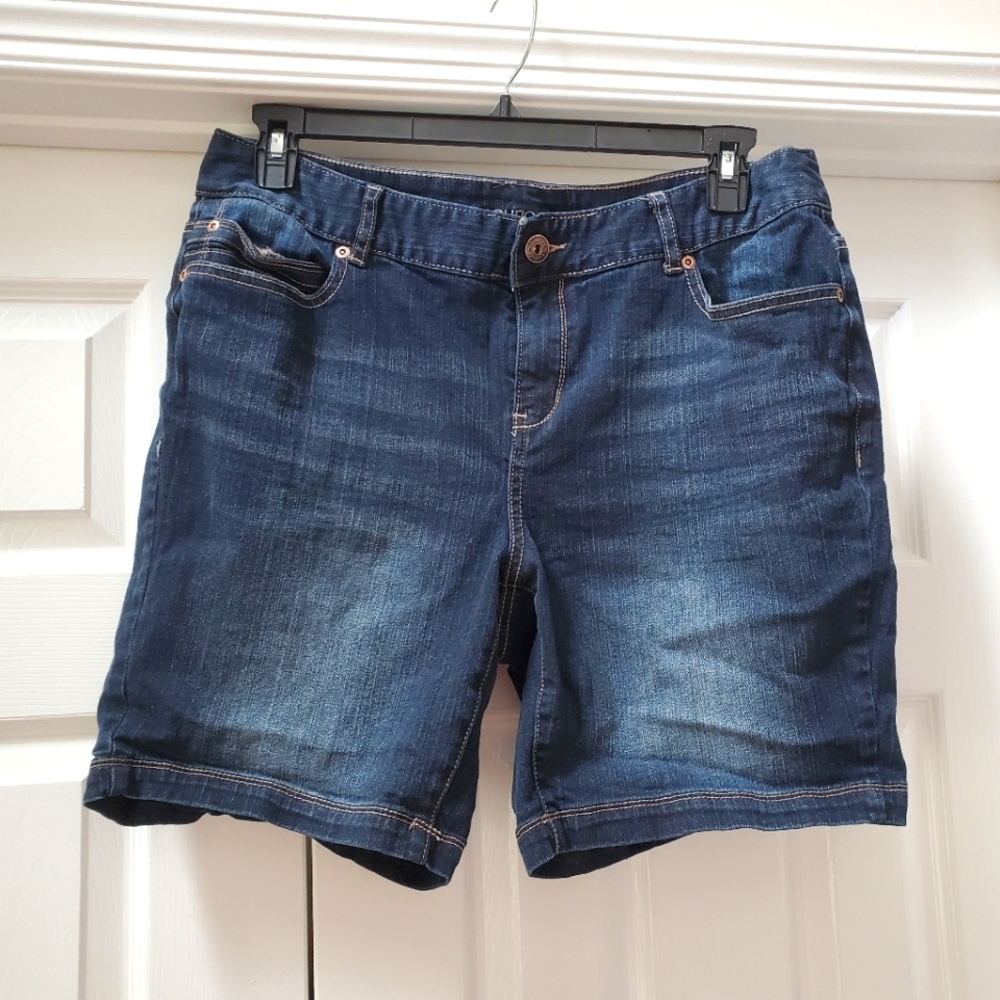 Maurices Bermuda Jean Shorts